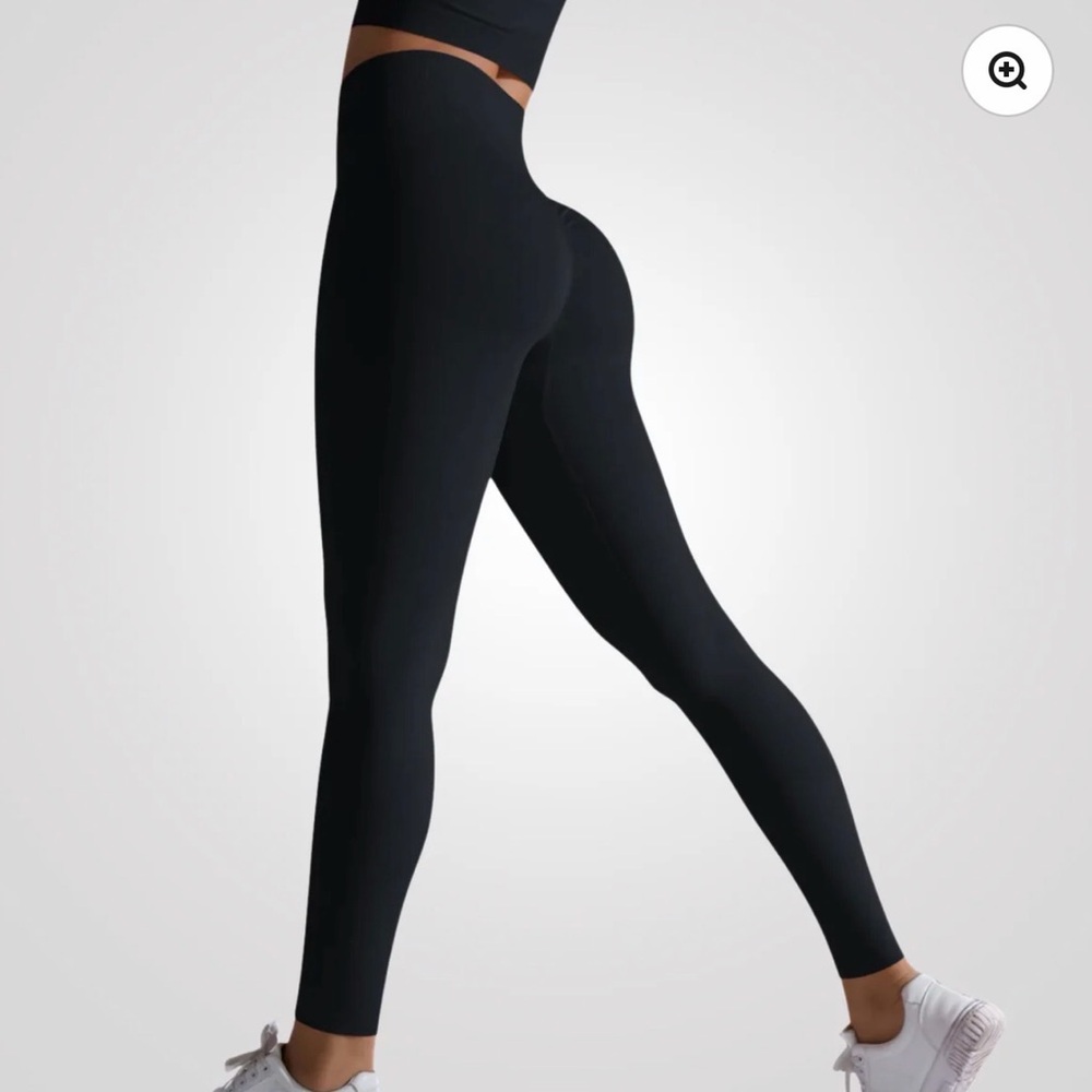 Marie Louise Paris High-Waisted Black Leggings